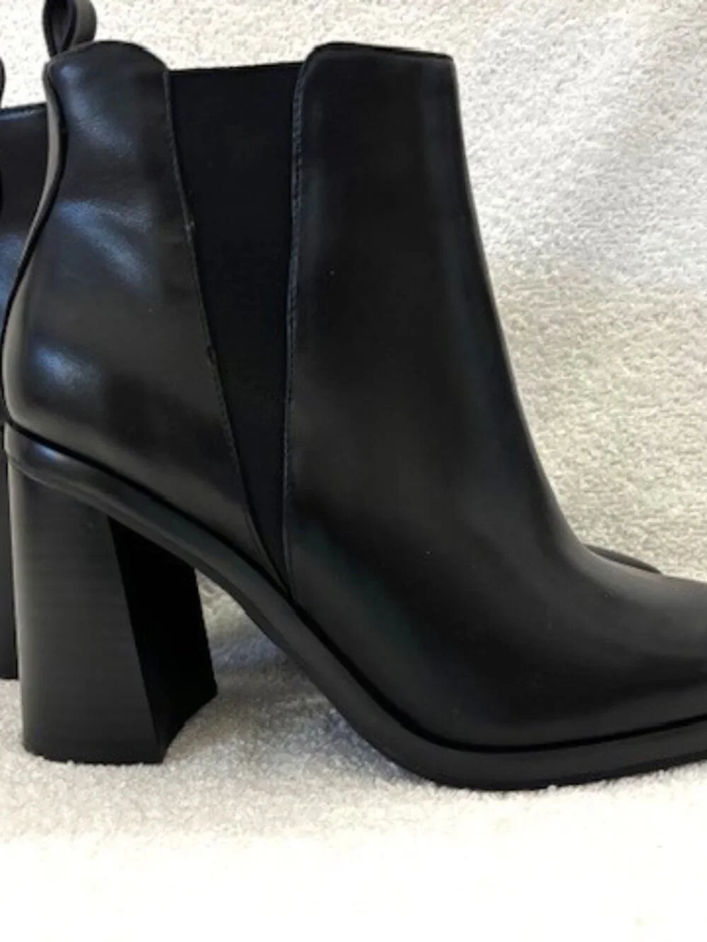 Charles David Dolores black block heeled booties NWOT Women's Size 8-1/2